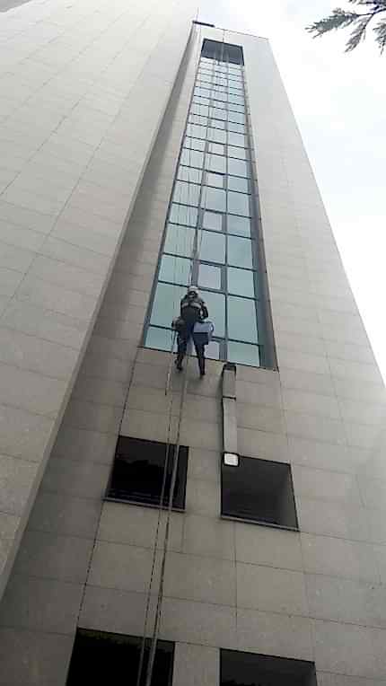 endüstriyel dağcılık, metropol dağcıları, yüksek işler, rope access, iple erişim, Endüstriyel Dağcılık firmaları, Endüstriyel DAĞCILIK, Atek iple Erişim, İple erişim firmaları, İple erişim teknisyeni, İple erişim istanbul, dış cephe cam temizliği, dış cephe temizliği, cam yüzey temizliği, İple Erişim Hizmetleri, endüstriyel temizlik, camcı dağcı, endüstriyel iple erişim